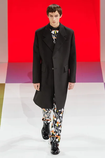 Look 53